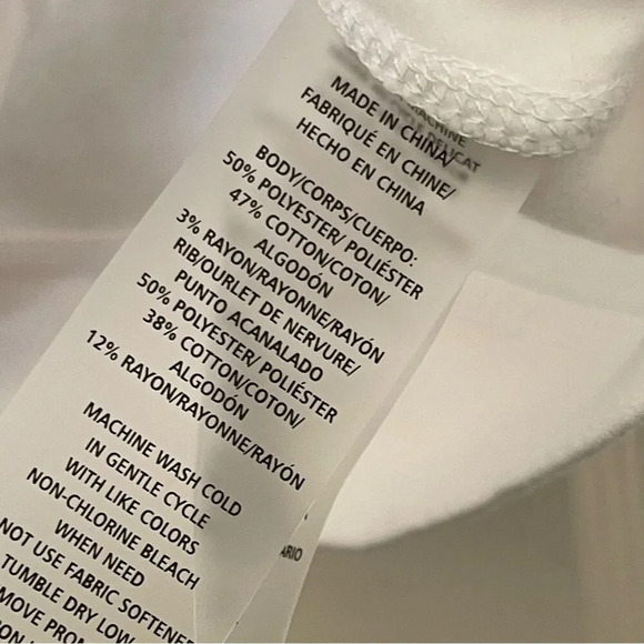 Betsey Johnson Performance Sparkle and Shine Crew Neck Sweater Size M Y2K - Picture 6 of 7